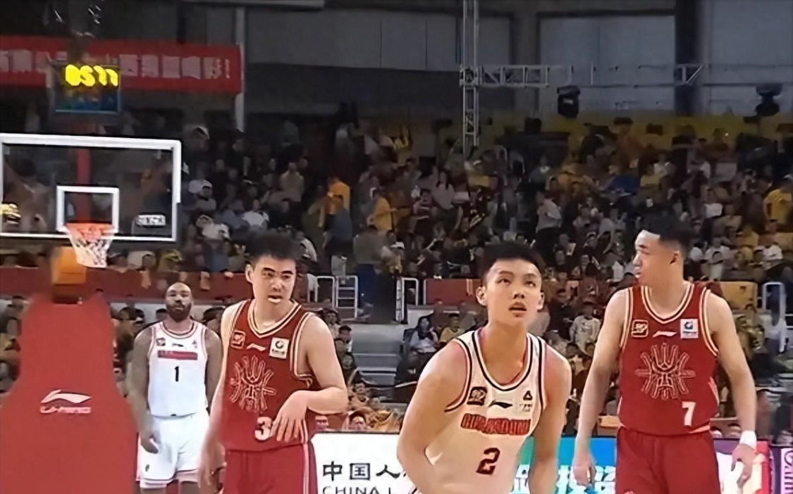 乐鱼体育官方入口-CBA生死战爆冷！广东73-88负北京，杜锋6大昏招止步八强